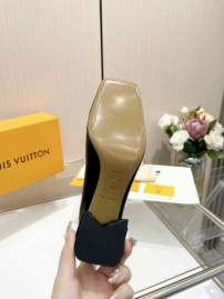 Picture of Louis Vuitton Shoes _SKULVsz35-41513577.5cmmnf0358